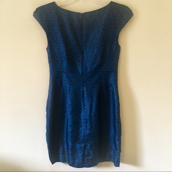 {Banana Republic} 100% Silk Geometric Print Dress - Picture 5 of 7